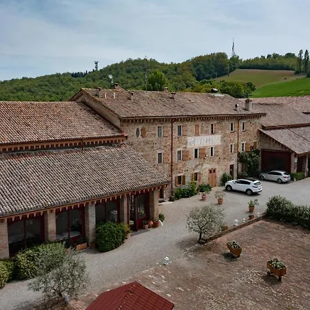 Agriturismo Cavazzone Lantgård