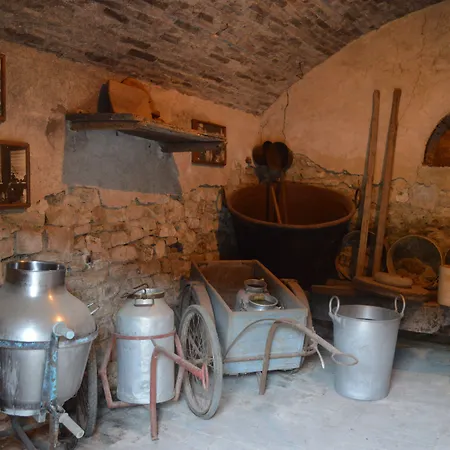 Agriturismo Cavazzone Bauernhof *